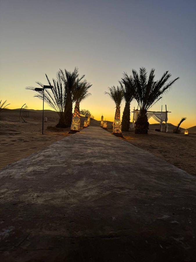 Sahara Dunes Luxury Camp Merzouga Extérieur photo
