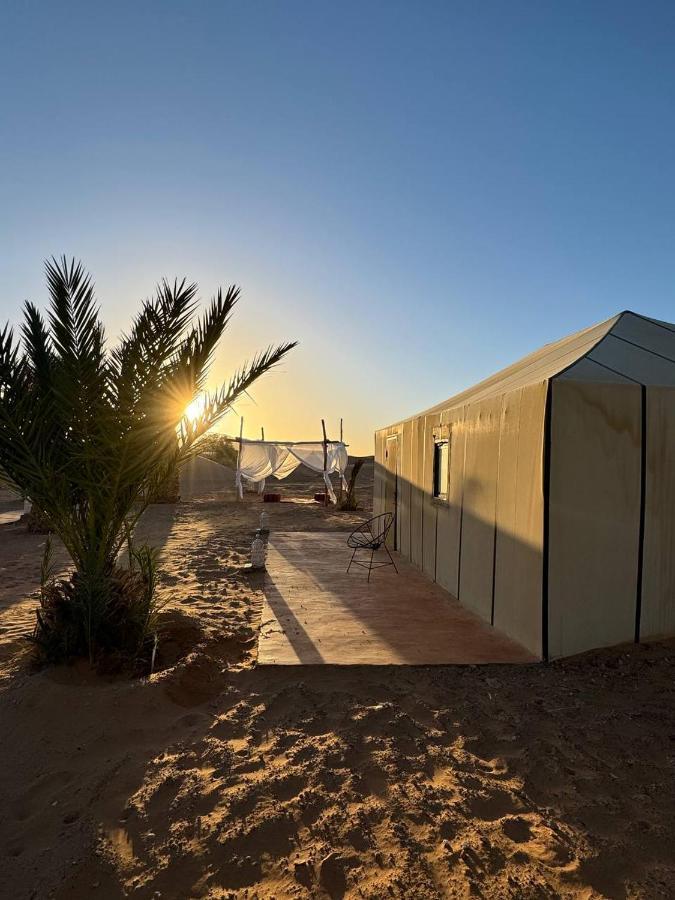 Sahara Dunes Luxury Camp Merzouga Extérieur photo