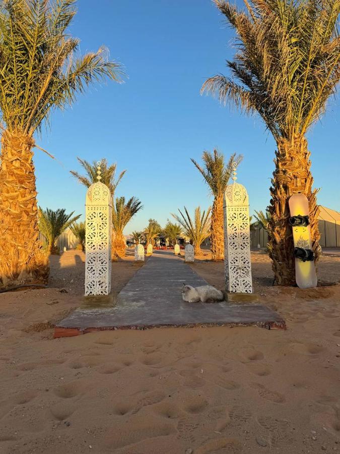 Sahara Dunes Luxury Camp Merzouga Extérieur photo