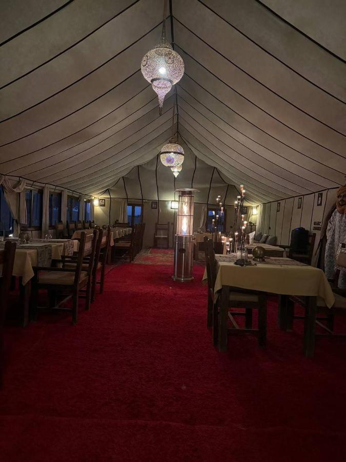 Sahara Dunes Luxury Camp Merzouga Extérieur photo