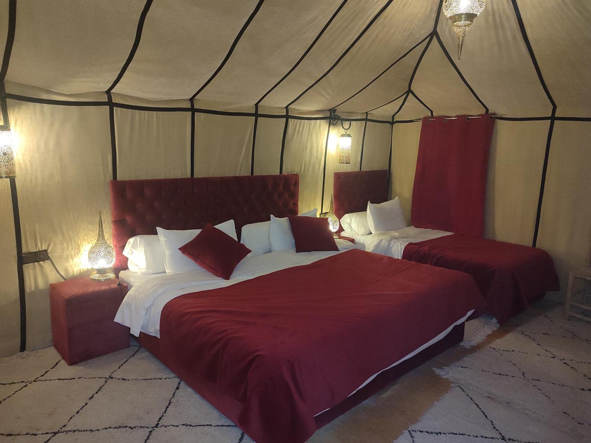 Sahara Dunes Luxury Camp Merzouga Extérieur photo