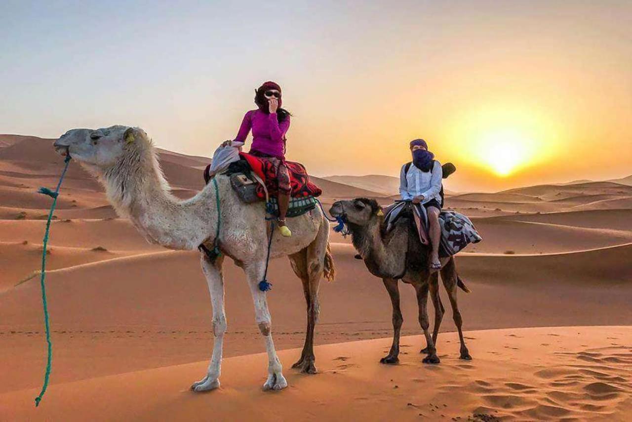 Sahara Dunes Luxury Camp Merzouga Extérieur photo