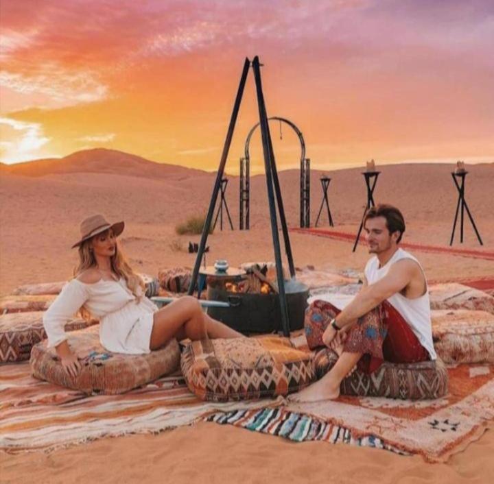 Sahara Dunes Luxury Camp Merzouga Extérieur photo